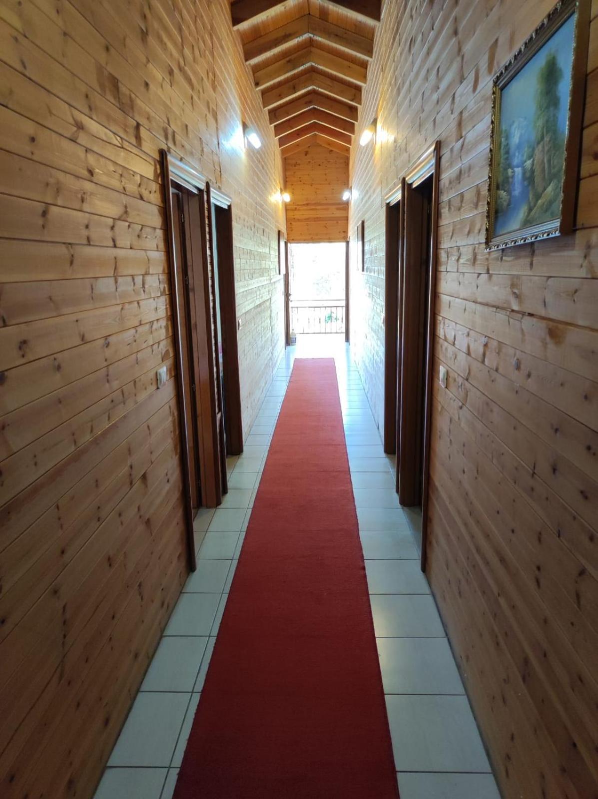 Hotel Toni Llogora Dukat Екстер'єр фото